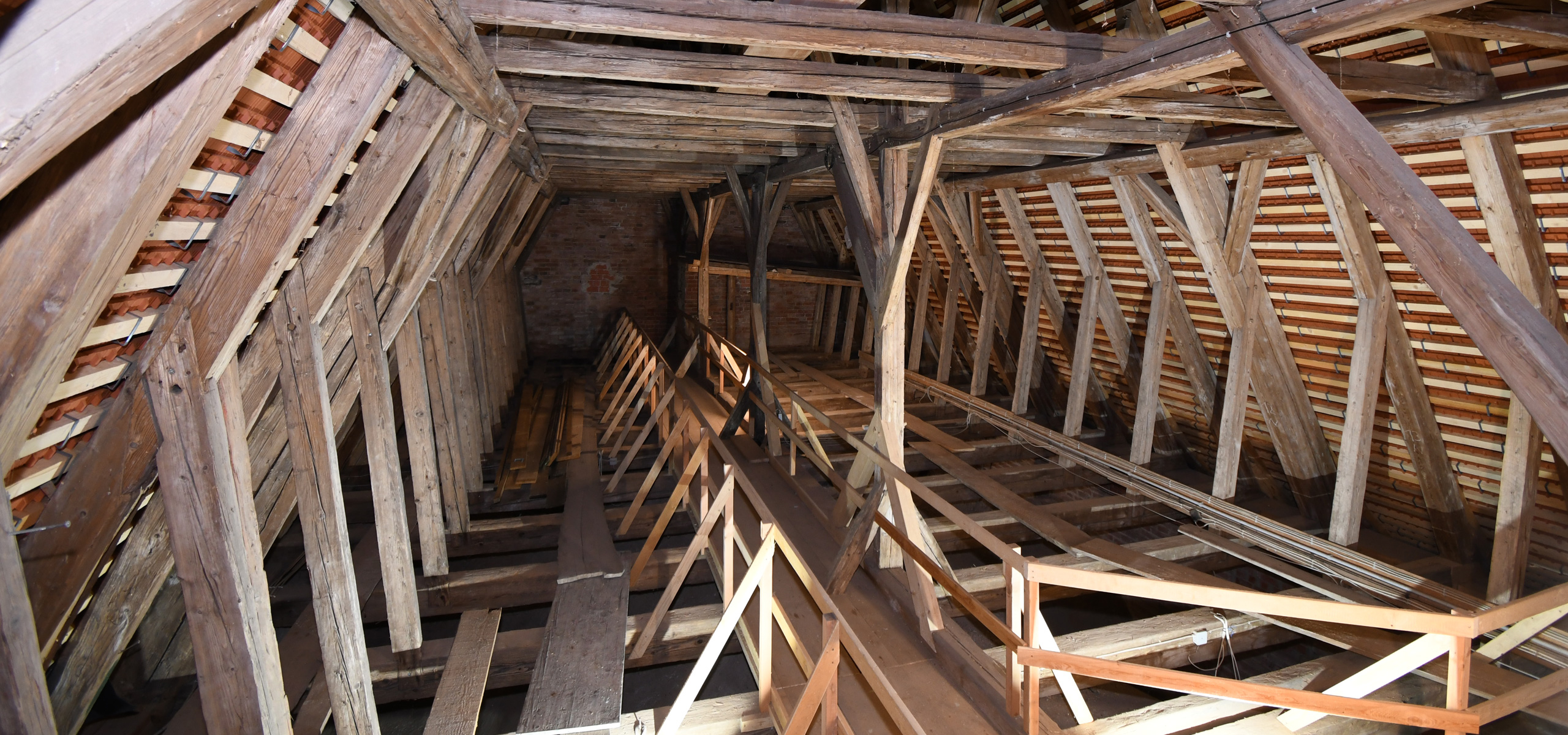 Sanierung Dachtragwerk Pfarrkirche Stubenberg